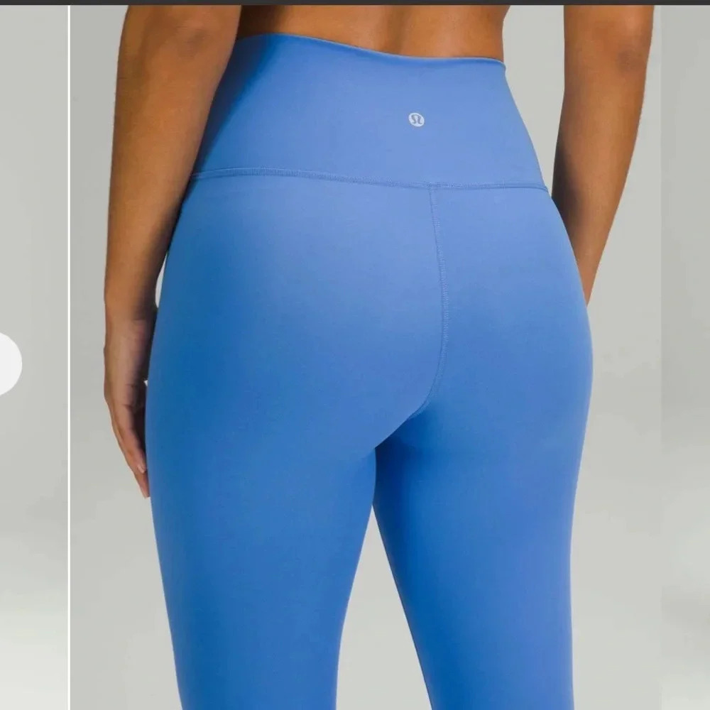 SOLD Lululemon Wunder Under High-Rise
Tight 25" *Full-On Luxtreme - Picture 4 of 11